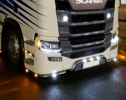 Orurowanie-rama-pod-zderzak-scania-r-s-nextgen