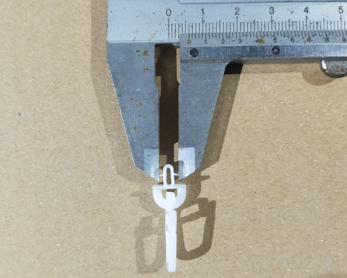 komplet-haczykow-do-zaslon-volvo-man-iveco-tylna-szyna-daf