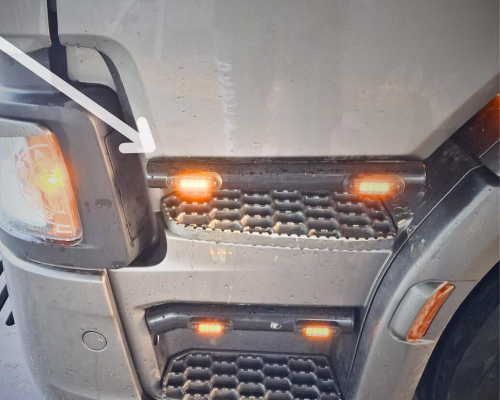 Orurowanie rama pod drzwi do Scania R S nextgen z oświetleniem pozycyjnym led
