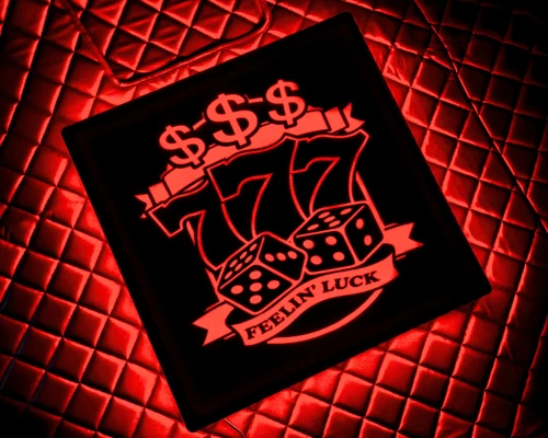 Tablica nad łóżko do ciężarówki 50x50 12,24 V  "777 Feelin Luck"