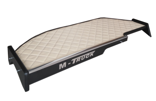 Półka-na-kokpit-Man-Tgx-pikowana-niska